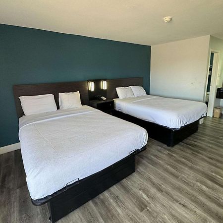 ווסט ממפיס Rodeway Inn מראה חיצוני תמונה