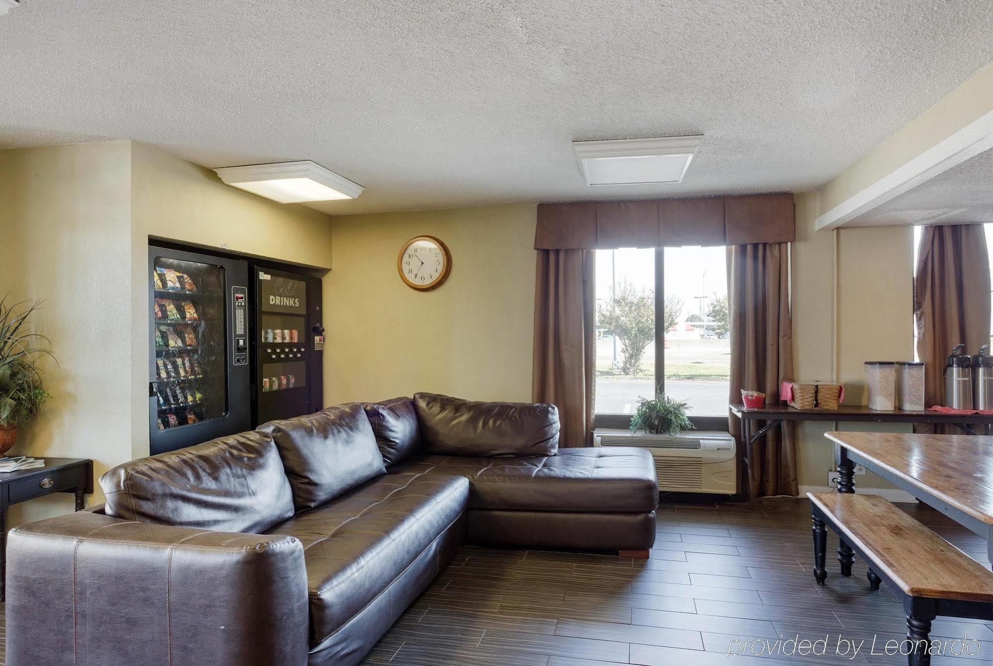 ווסט ממפיס Rodeway Inn מראה חיצוני תמונה